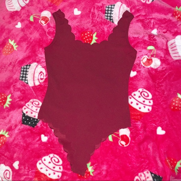 Burgundy textured bodysuit - Picture 2 of 8